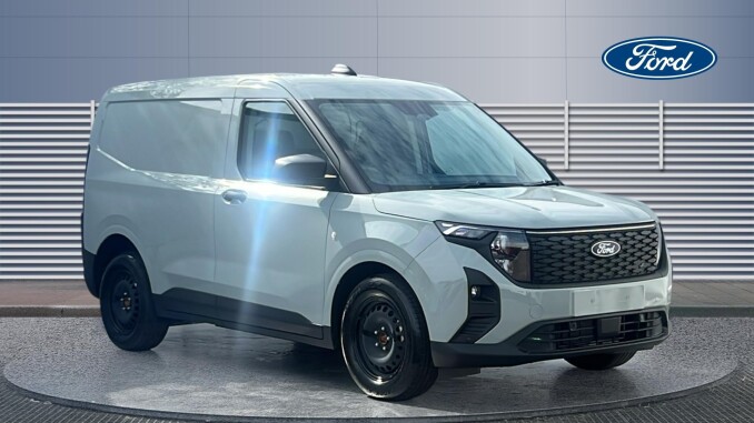 Ford Transit Courier E-Transit Courier 100kW 43kWh Trend Van Auto - Image 1